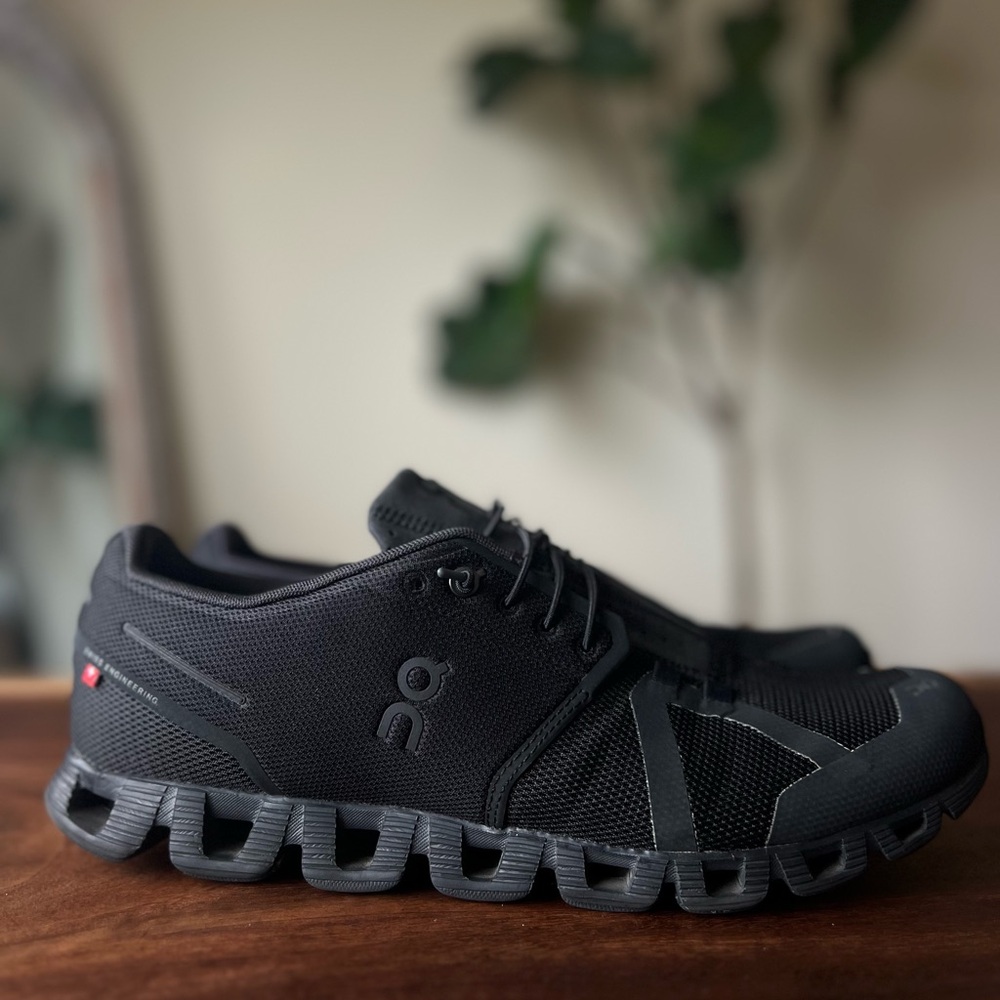 On Cloud 2.0 Mens All Black US Size 12 Running Shoes